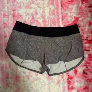 Lululemon gray low rise 2.5inch speed up shorts size 10